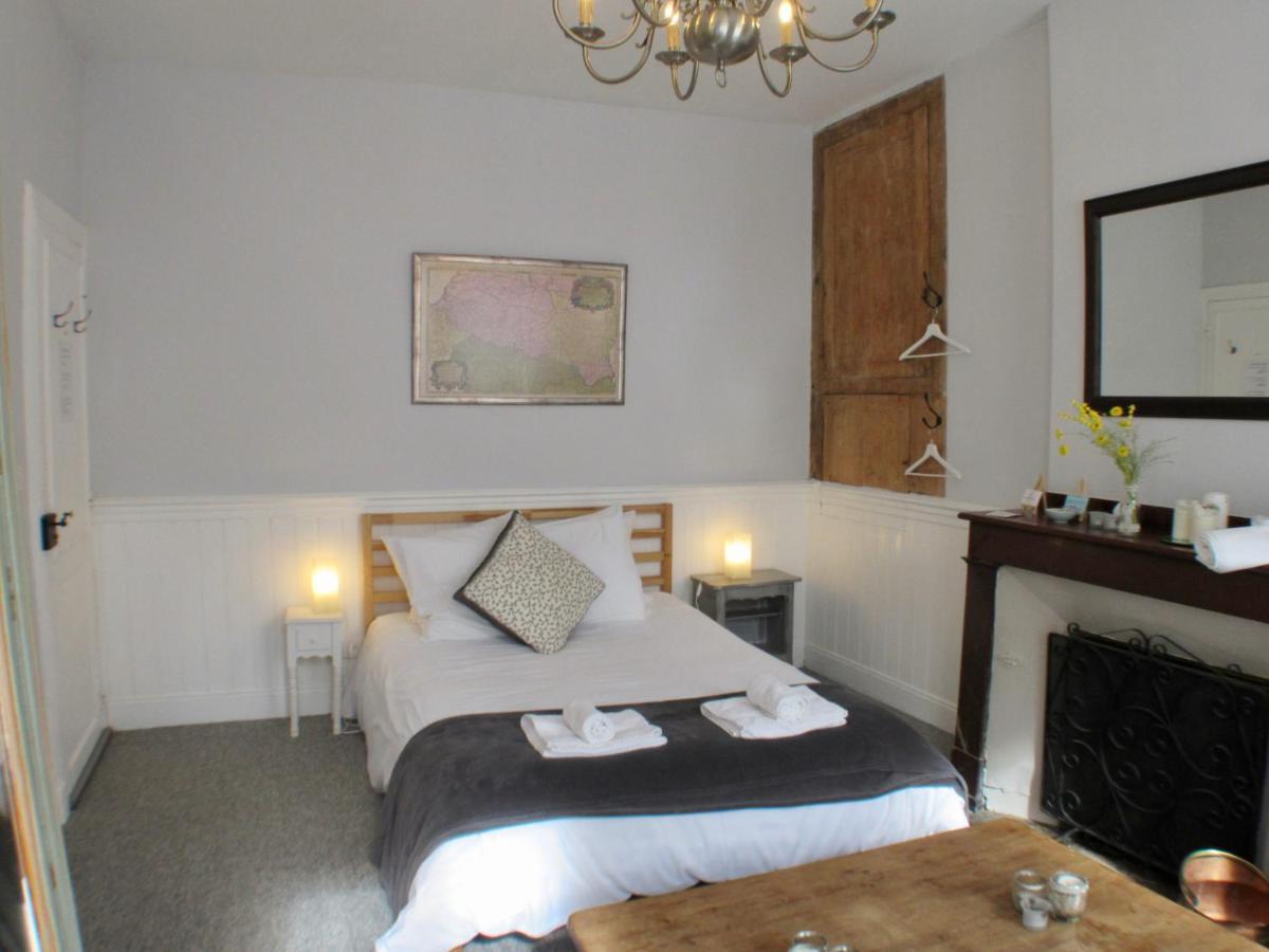 Les Deux Rives Bed & Breakfast Cierp Exterior photo